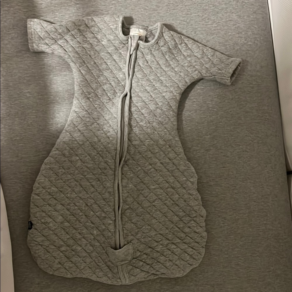 Halo transition swaddle M 6-9 month Gray Quilted Baby Sleep Sack